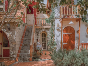 Ngoi Lang Co 77 Hoang Dieu