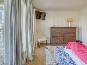Holden Beach House w/ Boat Dock: Steps to Beach!