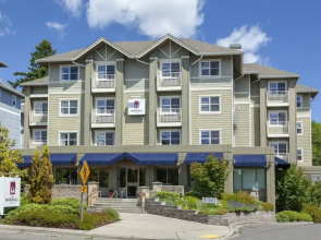 The Marshall Suites
