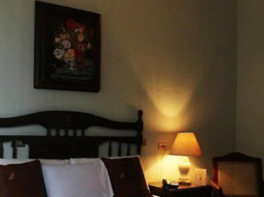 Hotel Sahara