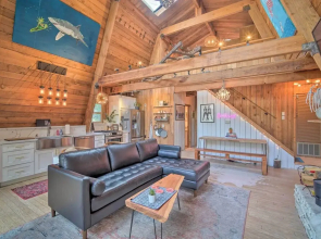 Cabin Vacation Rental: 4 Mi to Lake Arrowhead