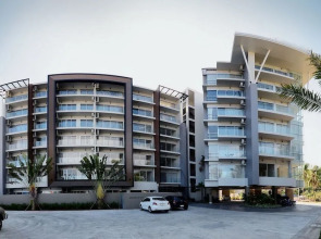 Chic Condo apartment by Lofty