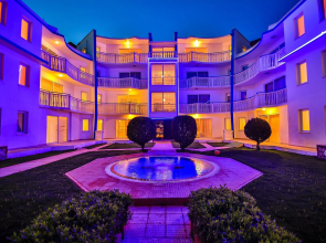 Sunset Village Apart Hotel