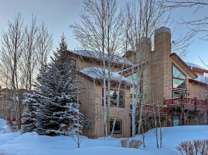 Slopeside Park City by Casago