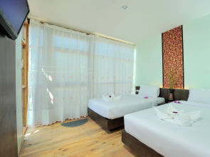 Phi Phi Sea Sky Resort