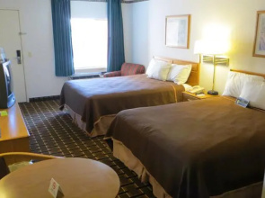 Travelodge Grand Rapids