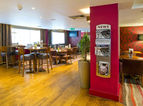 Premier Inn Glasgow City - George Square