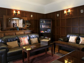 Macdonald Old England Hotel & Spa