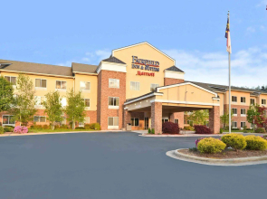 Fairfield Inn Suites by Marriott Cherokee