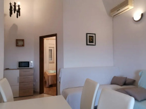 Captivating 4-bed Apartment in Premantura