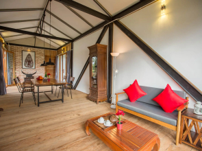 Kampot River Residence