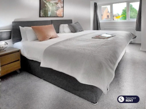 Maidenhead - 1 Bed Modern Flat - Private Entrance