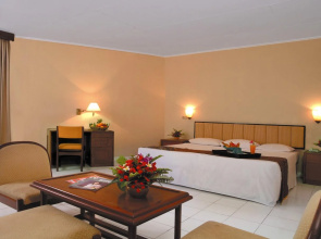 Patra Jasa Anyer Beach Resort