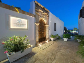 Luxury Rhodes Villa Diamond Villa Hot Tub Beautiful Terrace 3 BDR Lindos