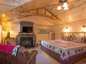 Upper Canyon Inn & Cabins