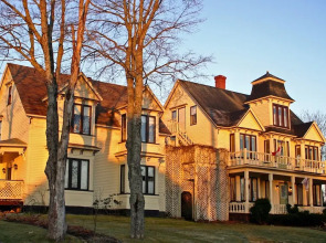 The Maple Inn B&B