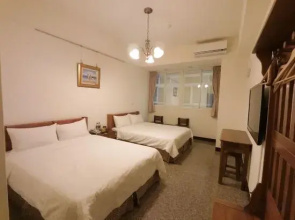 Long Zhi Yue Hotel