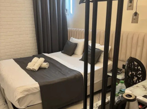 D Twins Airport Hotel