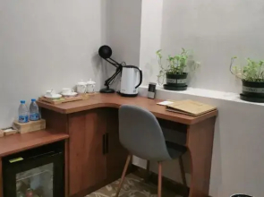 Nenjiang Huayi Shengshi Hotel