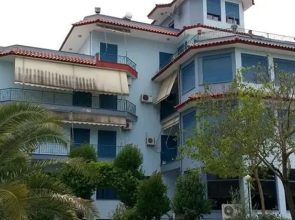 Parku i Palmave Hotel