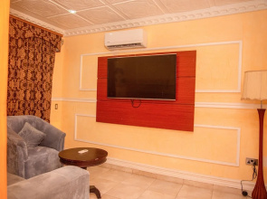 Gallani Suites Hotel