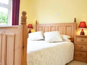 6 Ensuite Bedrooms-sleeps 12-garden-sea & Mtn View