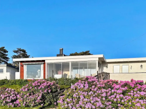 9 Person Holiday Home in Skummeslovsstrand