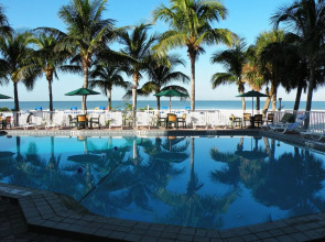 Bellwether Beach Resort