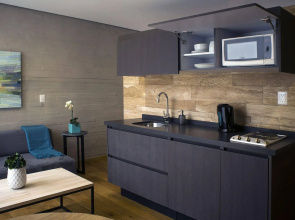 AR 218 Hotel by ULIV