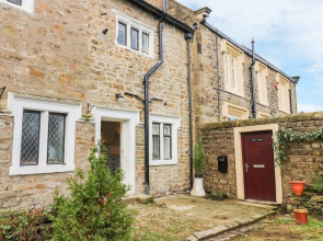 3 Poole End