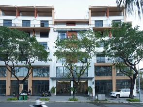 Eli Living Apartment