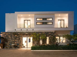 Lady Sea 6 Bedroom Villa with Heated Pool & Private Beach Access