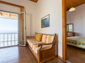 Dolphin Villa 3 Swimming Pool Walk to Beach Sea Views A C Wifi - 558