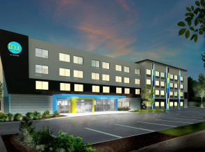 Tru by Hilton Lancaster East