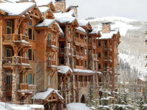 Grand Lodge at Empire Pass