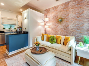 Cute Georgetown Villa < 1 Mi to Historic District
