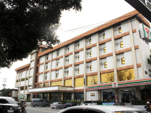 Dancenter Boss Hotel Near Clark International Airport