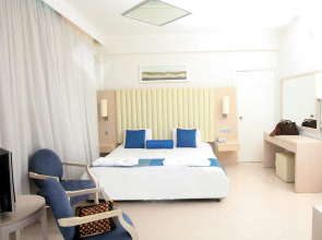 Vrissiana Boutique Beach Hotel