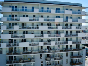Bently Apartments - Four Oceans Seaside