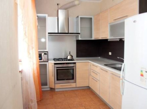 Lux35 Apartment Metallurgov 13A