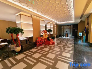 Magnolia Business Hotel (Nenjiang Railway Passenger Station Branch)