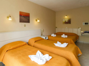 Rokna Hotel