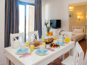 Nicely Maintained Apartment 100 Meters From the Beach of Guidel