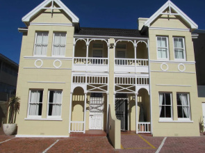 The Vic Port Elizabeth Hotel