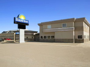 Days Inn by Wyndham High Level