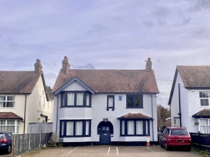 Hollybush Guest House