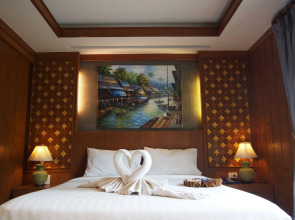 Renoir boutique hotel