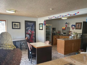 Village Inn of Hardy