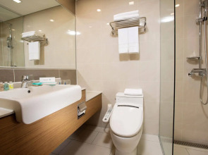 Hotel Whistlelark Jeju