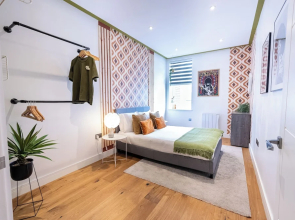 Retro 1-Bedroom Apartment in Slough